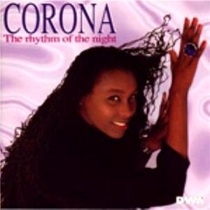 美女露出🐻让男生揉动亲吻
